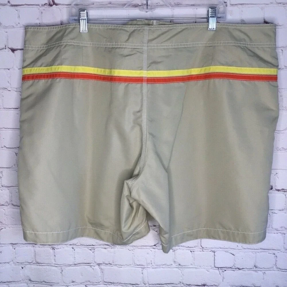 Old Navy Beige Pockets Lined Drawstring Beach Shorts Swim Trunks Men XXL Vietnam